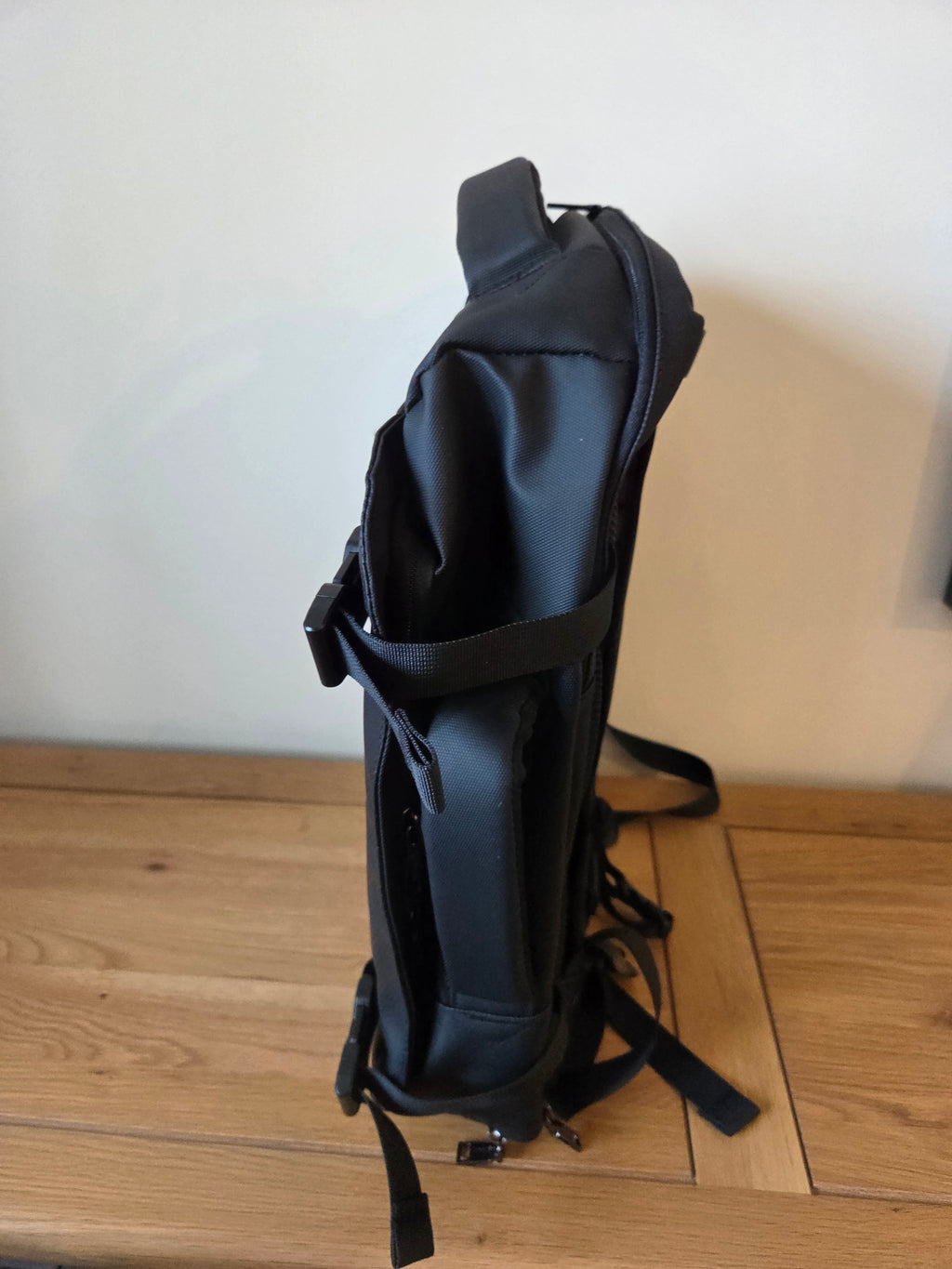 HIGHBURY - Black - Commuter - EasyJet Lufthansa British Airways Jet2 Cabin Bag 45x36x20, 32L Underseat Hand Luggage For Travel Fits 15.6 Inch Laptop